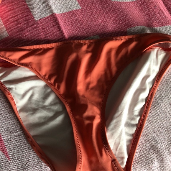 NWOT Victoria’s Secret 3 Piece Bathing Suit Bikini - Picture 3 of 5